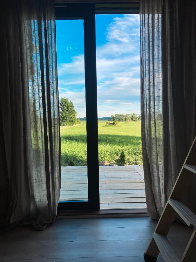 Field View Cabin Еребру Екстер'єр фото